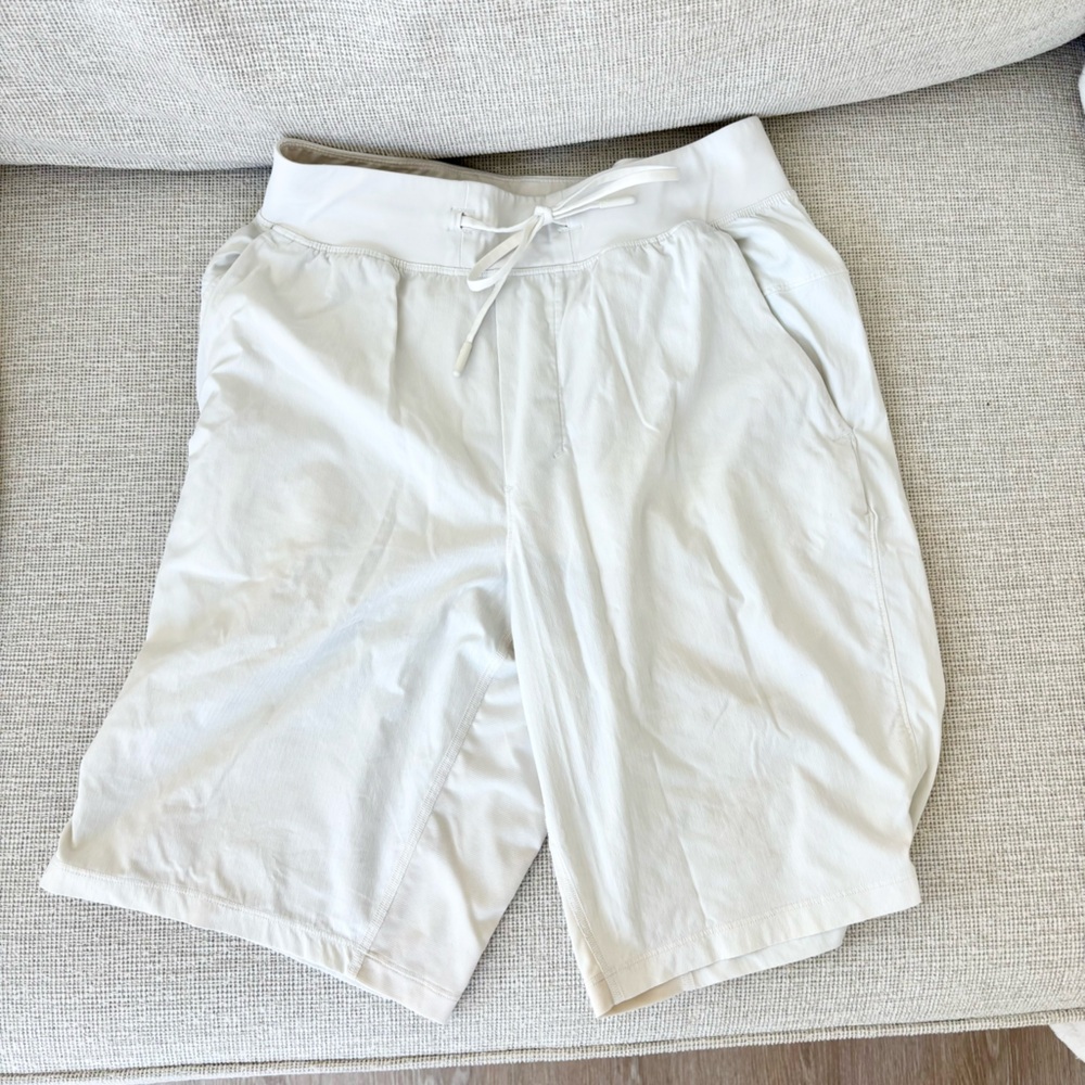 Lululemon T.H.E. Short *9" Updated - White